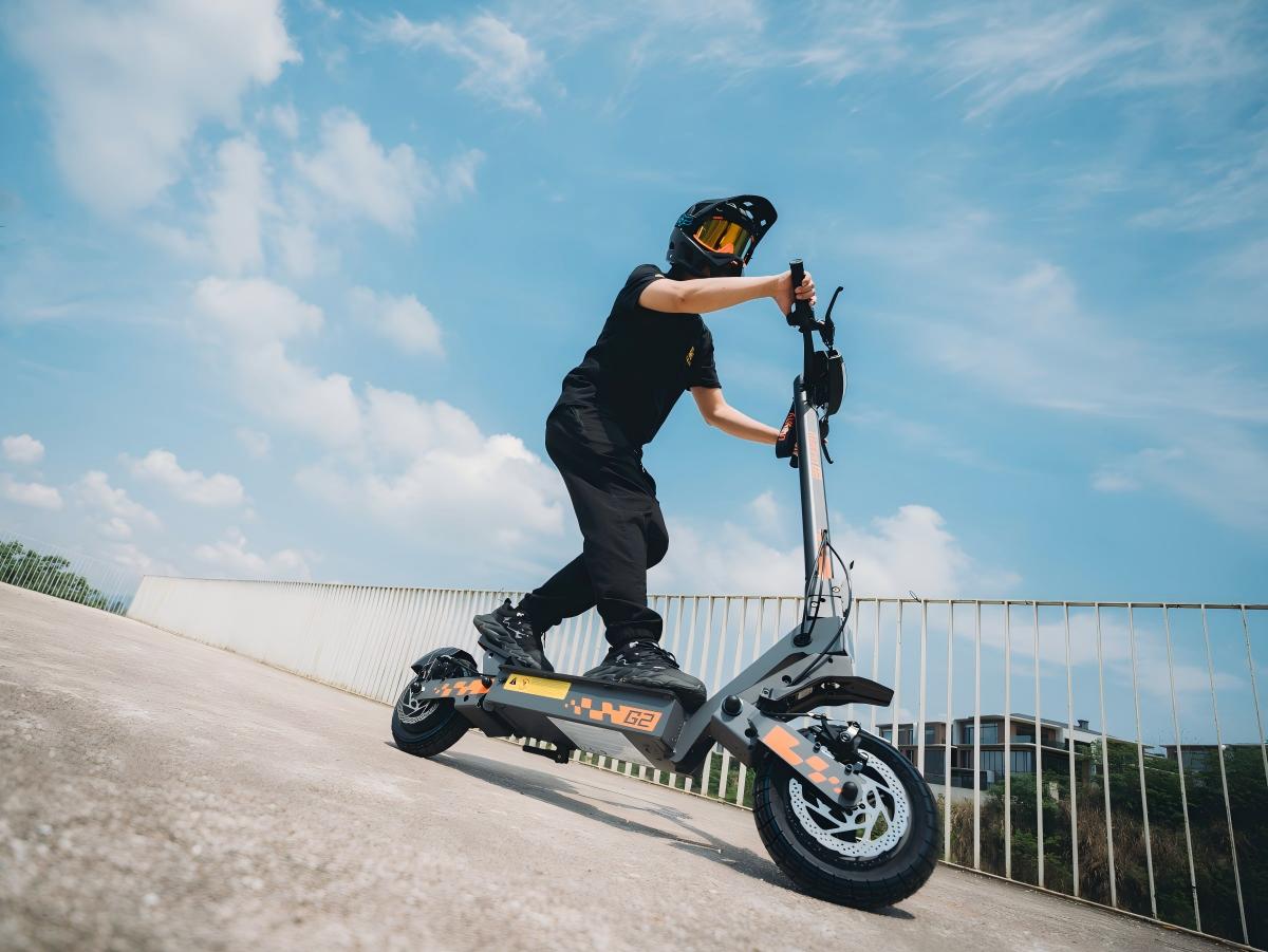 kukirin-g2-electric-scooter-flat-road-power
